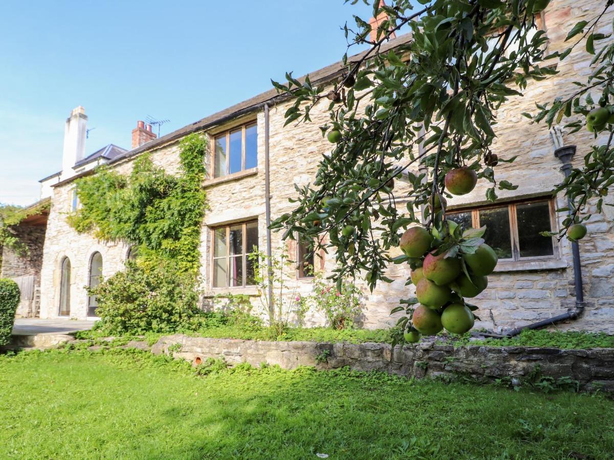 Abbey Cottage Denbigh Exterior photo